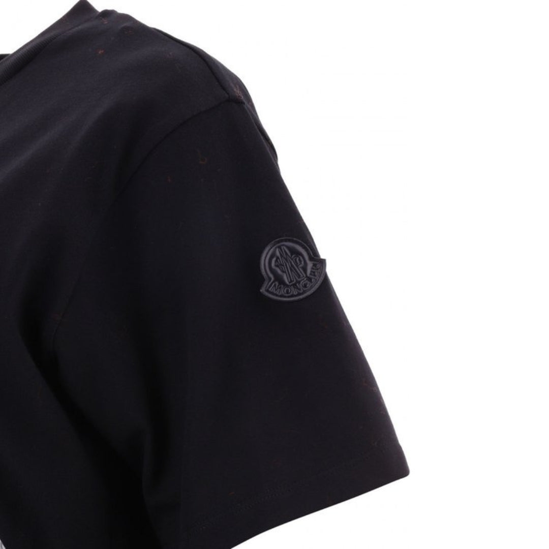 Moncler Bold Circle Logo Black T-Shirt. Moncler Black Tee